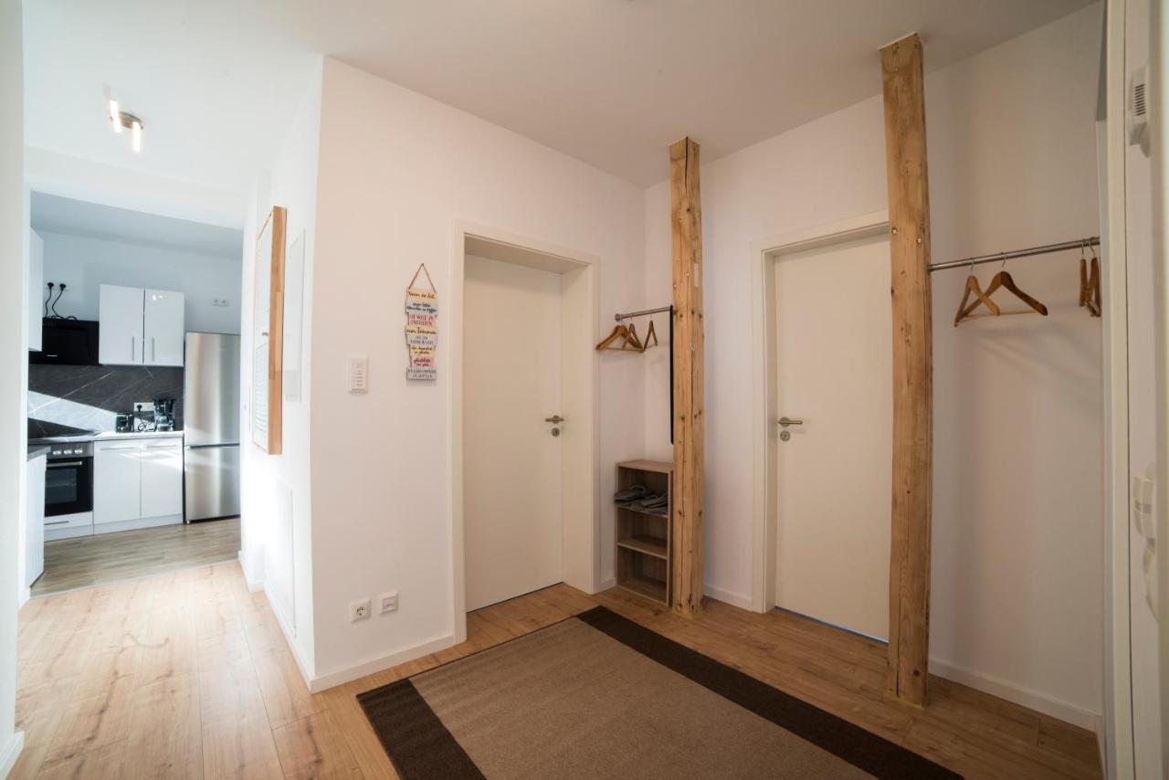 Schoene Ferienwohnung 78M2, 3 Schlafzimmer, 2 Baeder, Zentrumnah, 1Og Erfurt Exterior photo