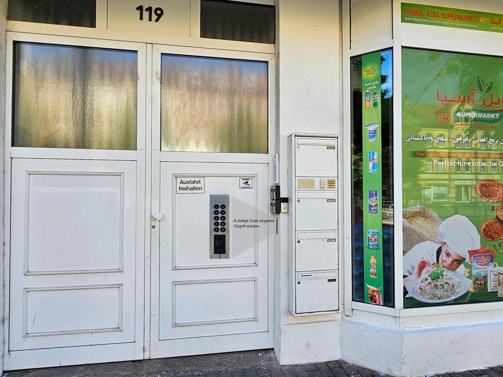 Schoene Ferienwohnung 78M2, 3 Schlafzimmer, 2 Baeder, Zentrumnah, 1Og Erfurt Exterior photo